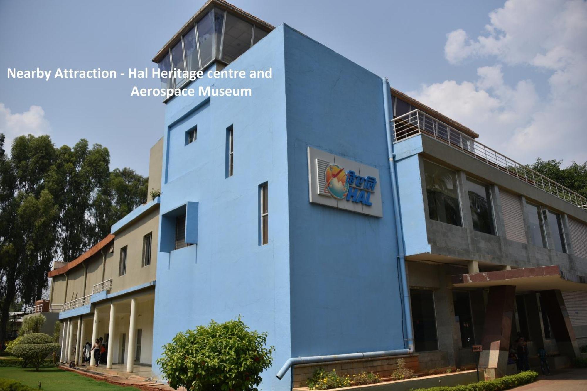Hotel Oyo 13120 Ambrosia Bangalore Exterior foto